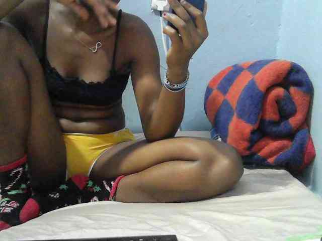sweet-cherrie webcam