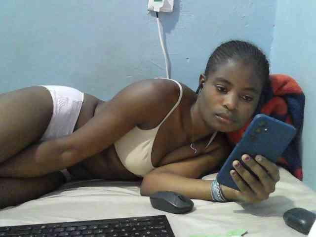 sweet-cherrie webcam