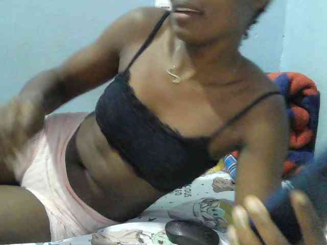 sweet-cherrie webcam