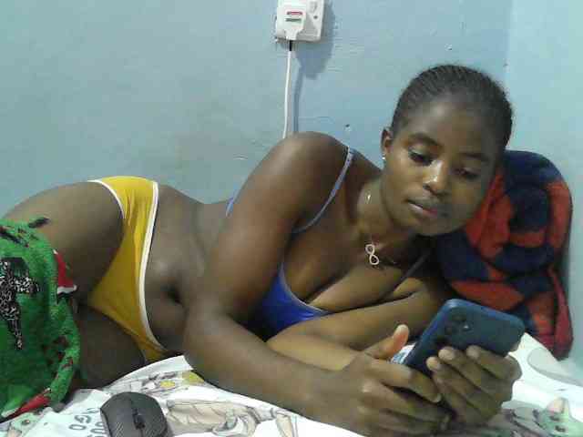sweet-cherrie webcam