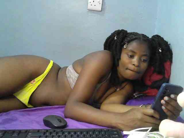 sweet-cherrie webcam