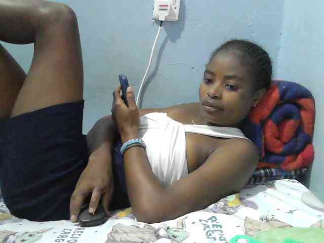 sweet-cherrie webcam