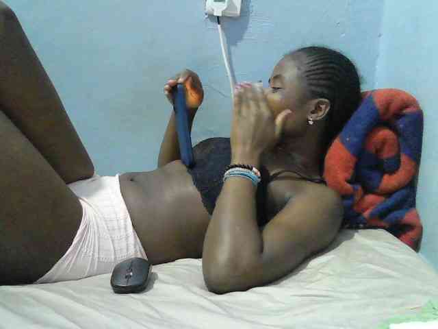 sweet-cherrie webcam