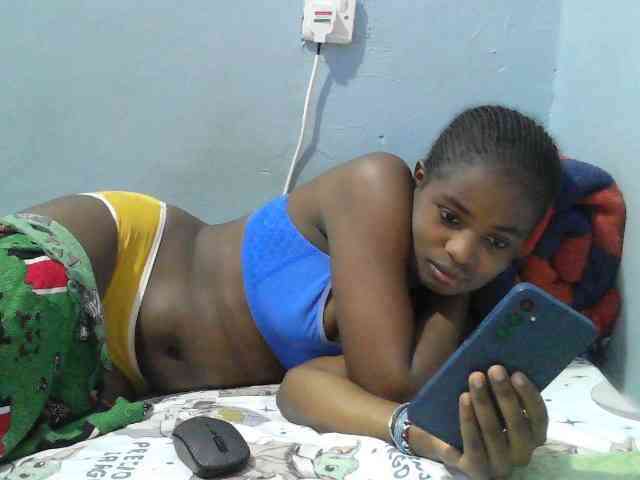 sweet-cherrie webcam