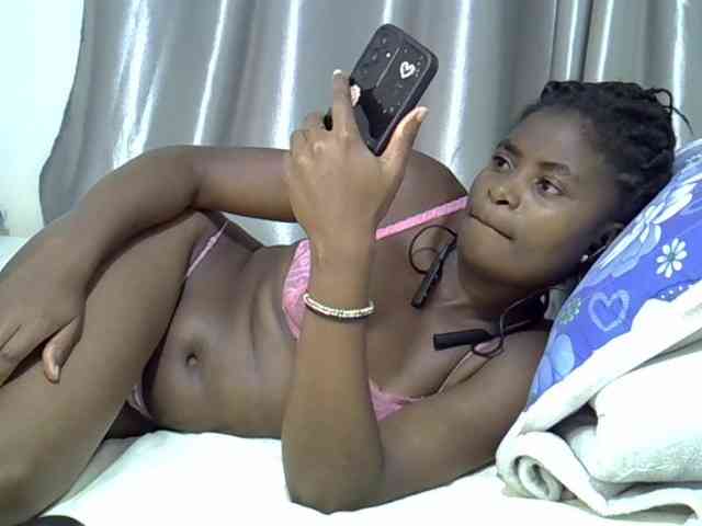 sweet-cherrie webcam