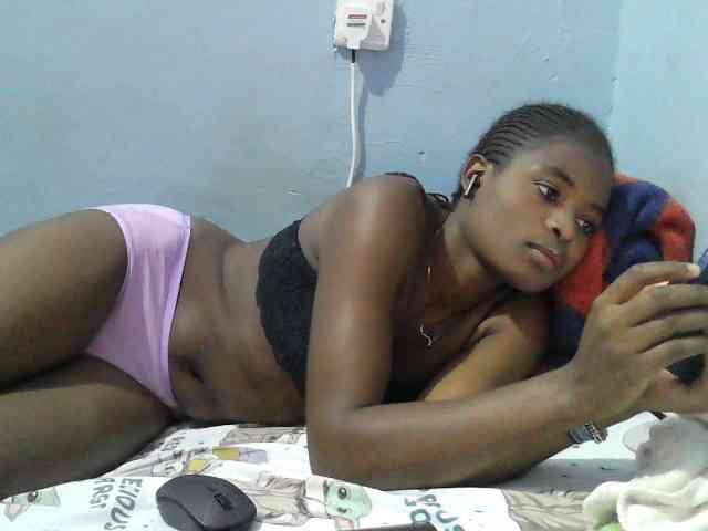 sweet-cherrie webcam