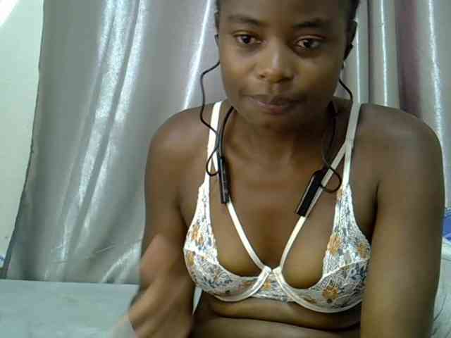 sweet-cherrie webcam