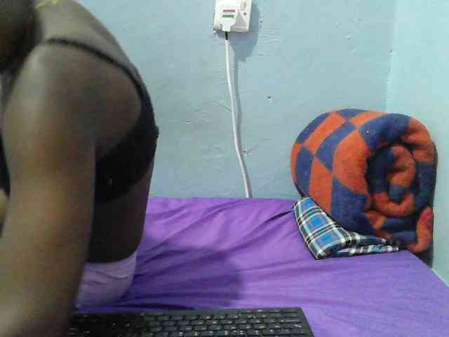 sweet-cherrie webcam