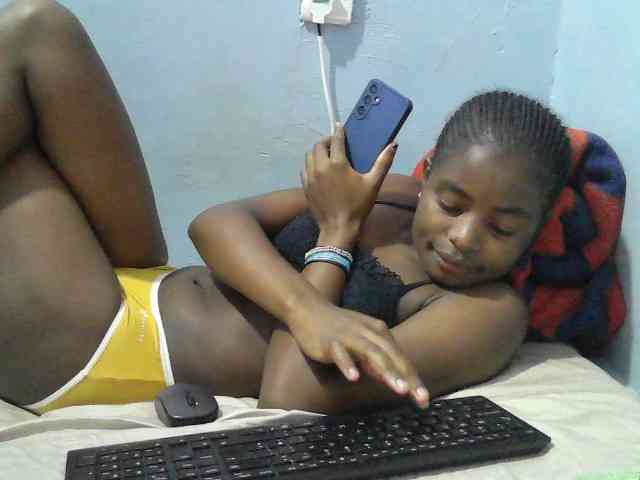 sweet-cherrie webcam