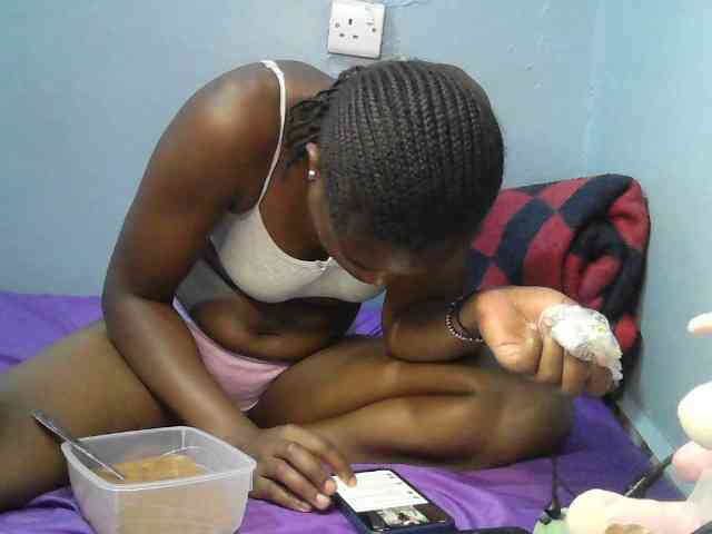 sweet-cherrie webcam