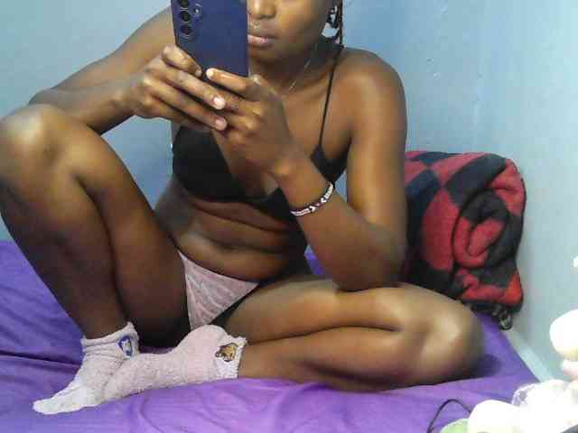 sweet-cherrie webcam