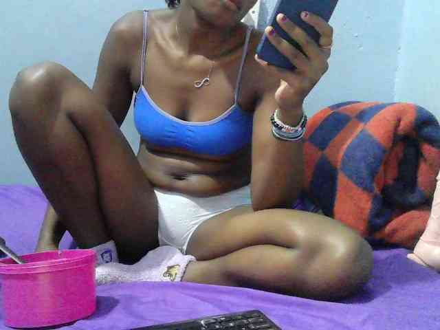 sweet-cherrie webcam