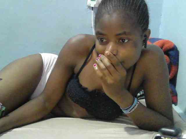 sweet-cherrie webcam