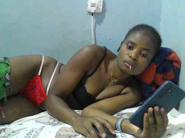 sweet-cherrie webcam