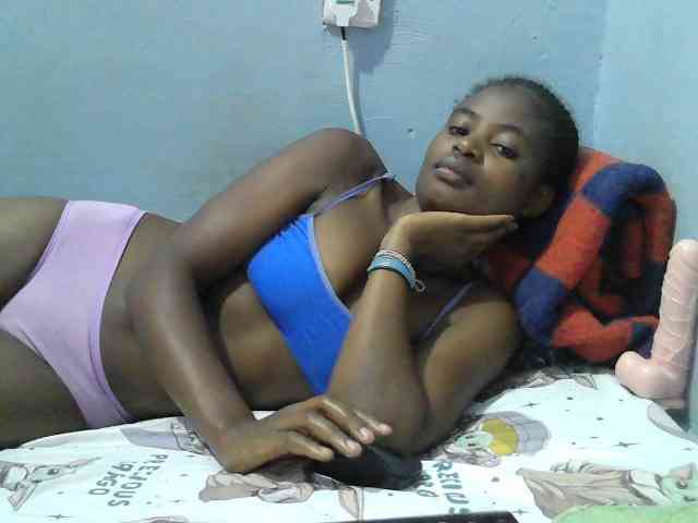 sweet-cherrie webcam