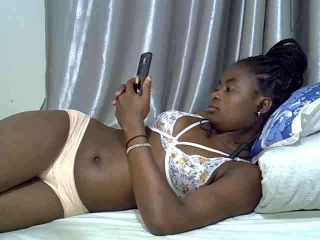 sweet-cherrie webcam