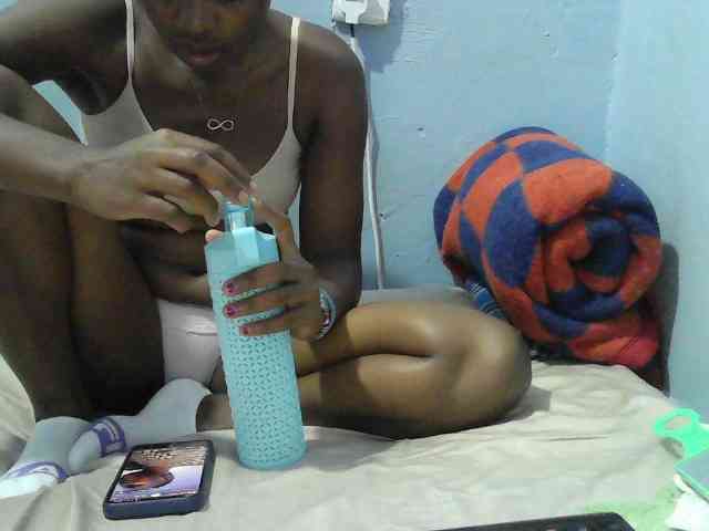 sweet-cherrie webcam