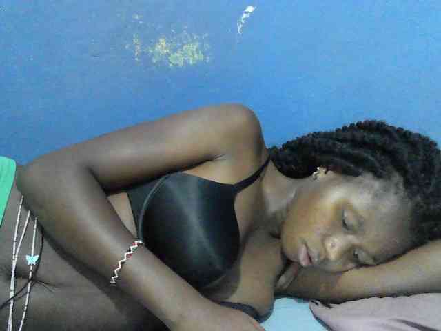 sweet-cherrie webcam