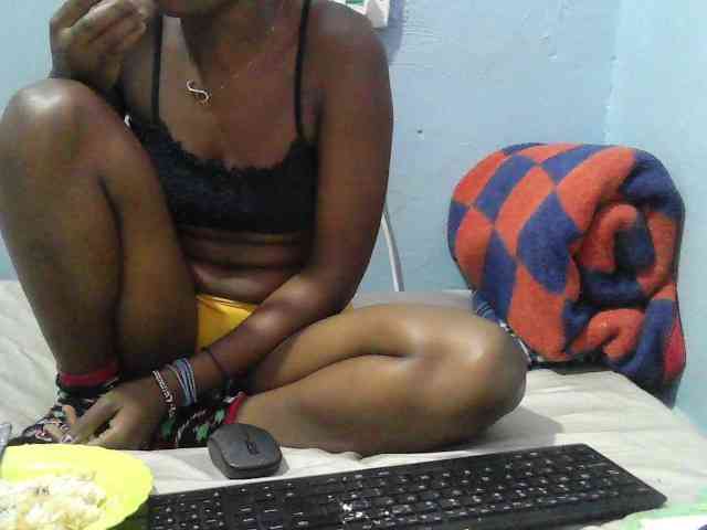 sweet-cherrie webcam
