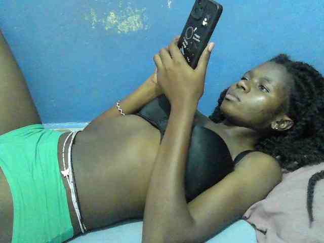 sweet-cherrie webcam