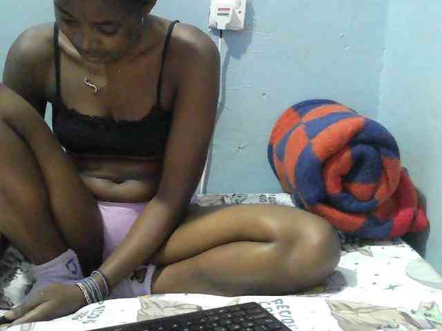 sweet-cherrie webcam