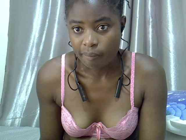 sweet-cherrie webcam