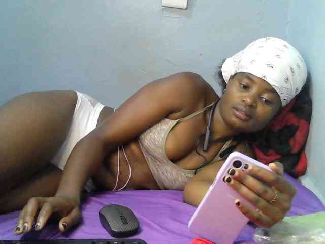 sweet-cherrie webcam