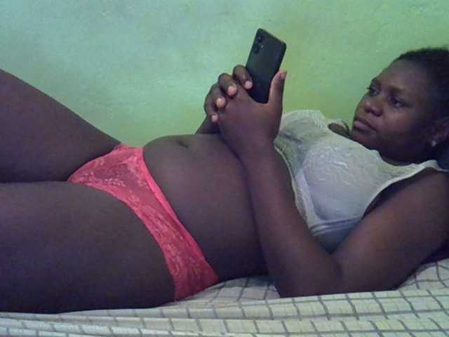 cute-liz from BongaCams