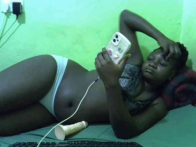 cute-liz Live Webcam on BongaCams