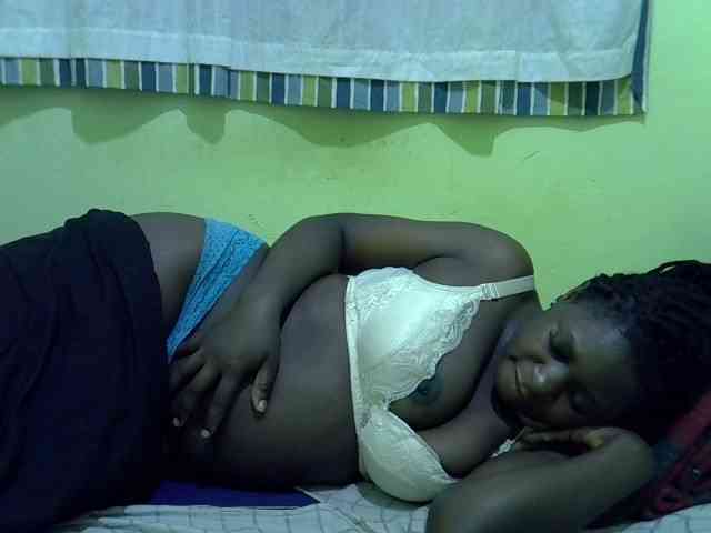 cute-liz Live Webcam on BongaCams