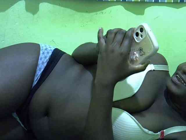 cute-liz Live Webcam on BongaCams