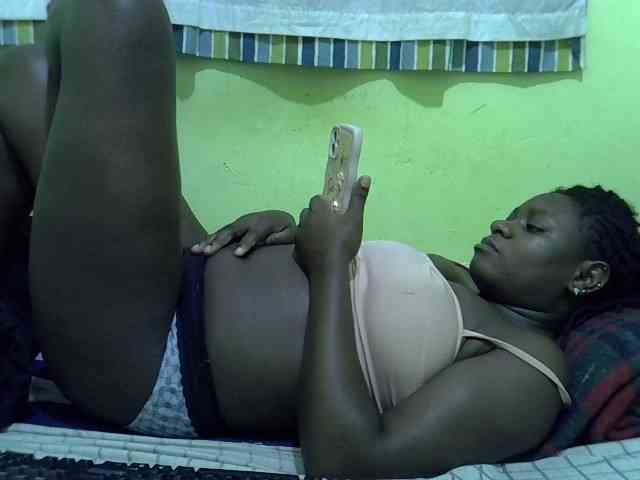 cute-liz Live Webcam on BongaCams