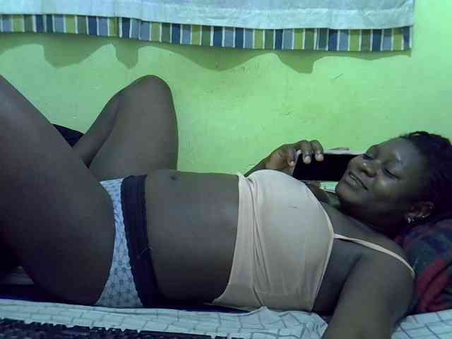 cute-liz Live Webcam on BongaCams