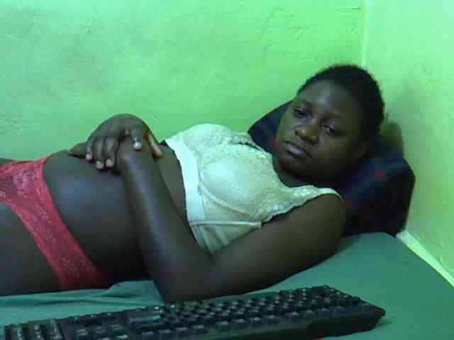cute-liz Live Webcam on BongaCams