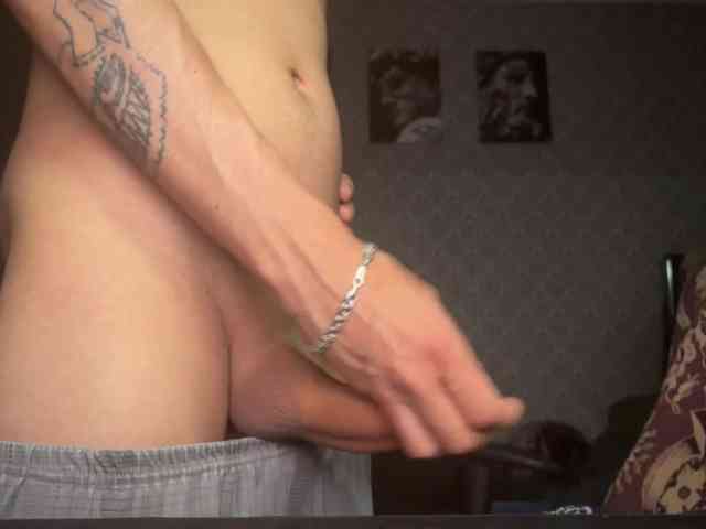 poshboya1 Live Webcam on BongaCams