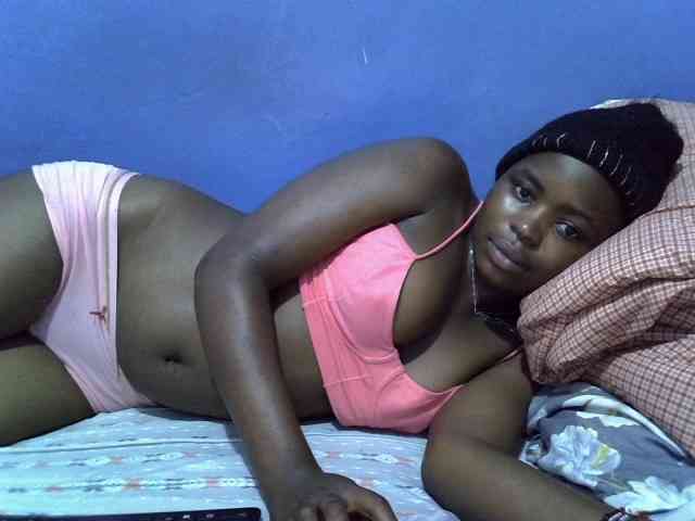 curvy-corazon webcam