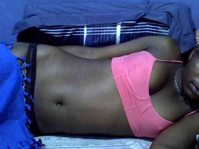 curvy-corazon webcam