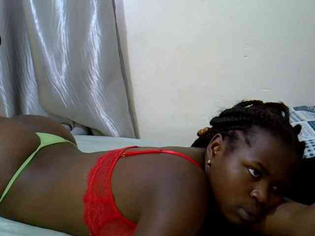 curvy-corazon webcam