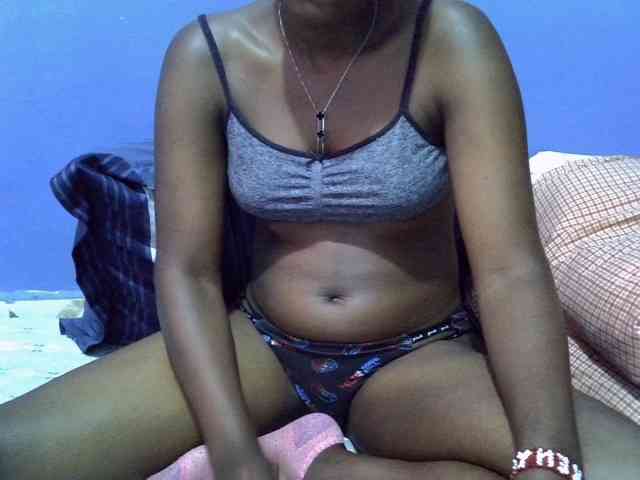 curvy-corazon webcam