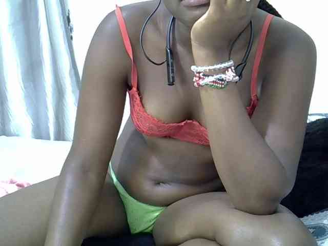 curvy-corazon webcam