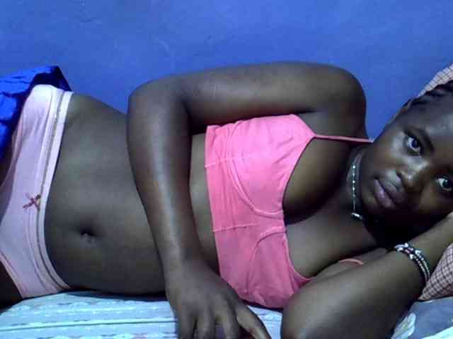 curvy-corazon webcam