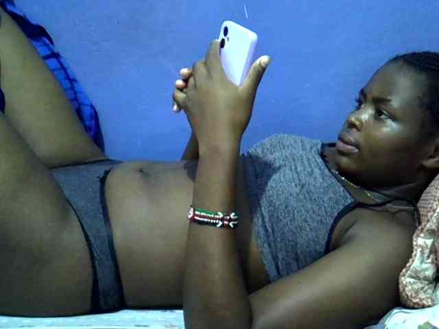 curvy-corazon webcam