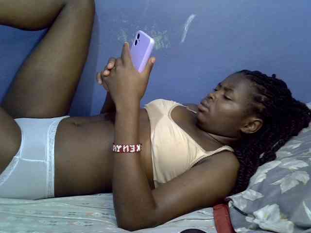 curvy-corazon webcam