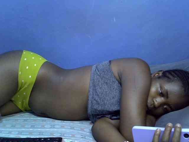 curvy-corazon webcam