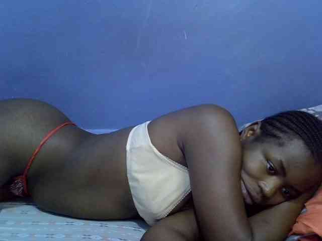 curvy-corazon webcam