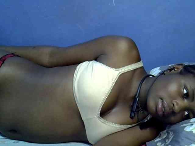 curvy-corazon webcam