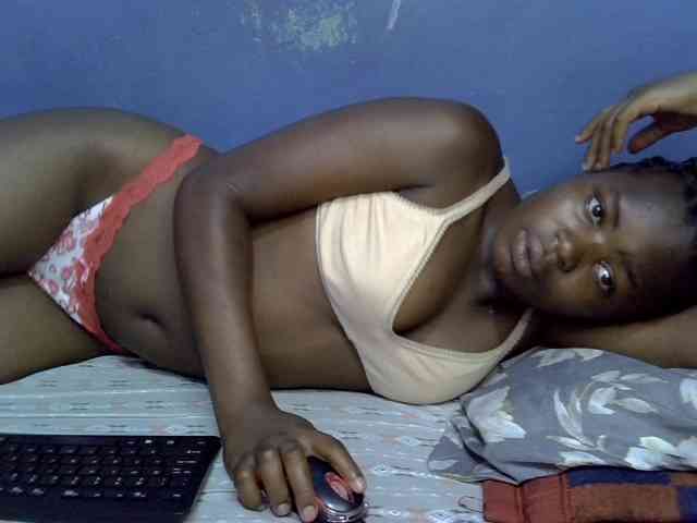 curvy-corazon webcam