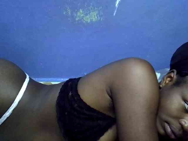 curvy-corazon webcam