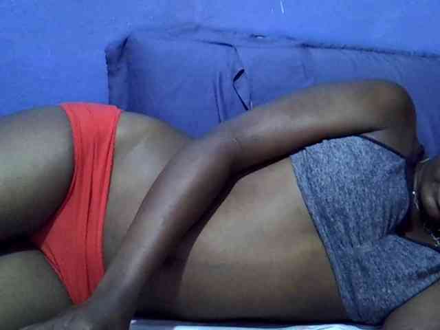 curvy-corazon webcam