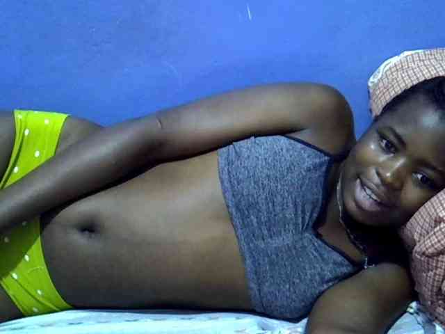 curvy-corazon webcam